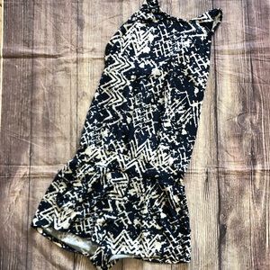 Veronica M sleeveless drop waist romper. Size sm